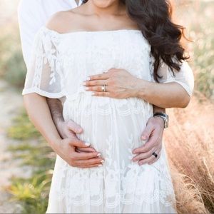 VICI WHITE LACE MAXI DRESS